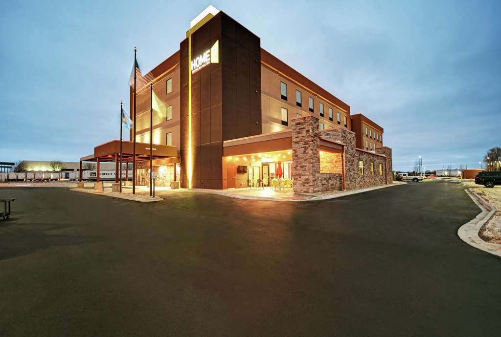Home2 Suites By Hilton Beloit Extérieur photo